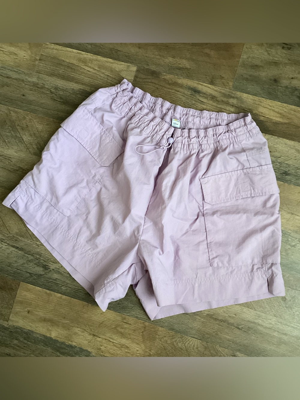 Lilac Women's Elastic-Waist Cargo Shorts
